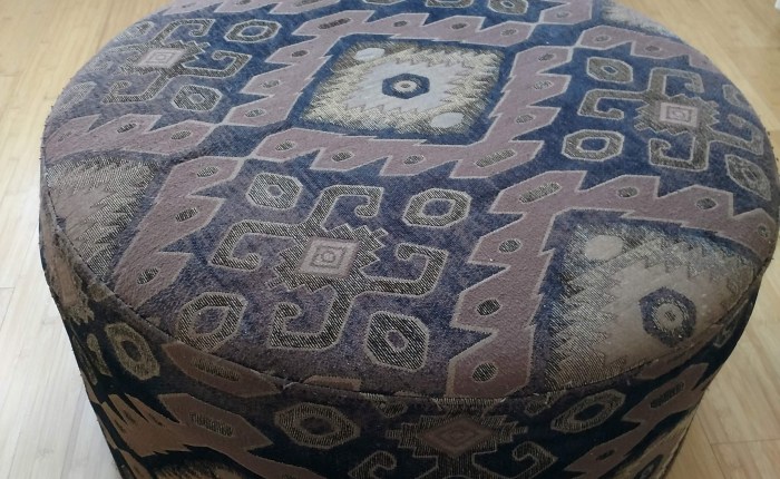 20 Minute “like new”&nbsp;Ottoman